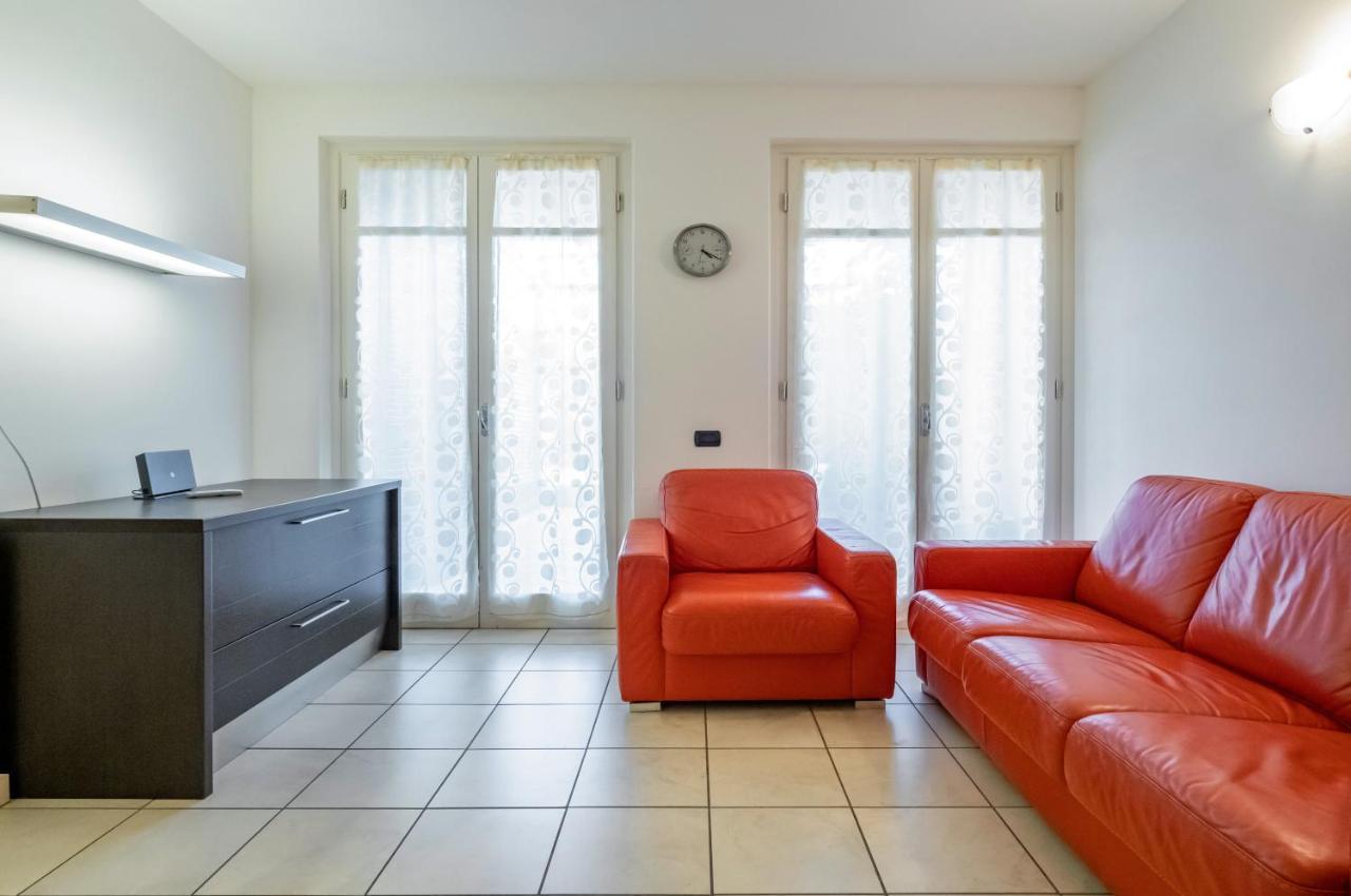Piana Di Solaro Modern Flat & Swimming Pool Διαμέρισμα Lerici Εξωτερικό φωτογραφία